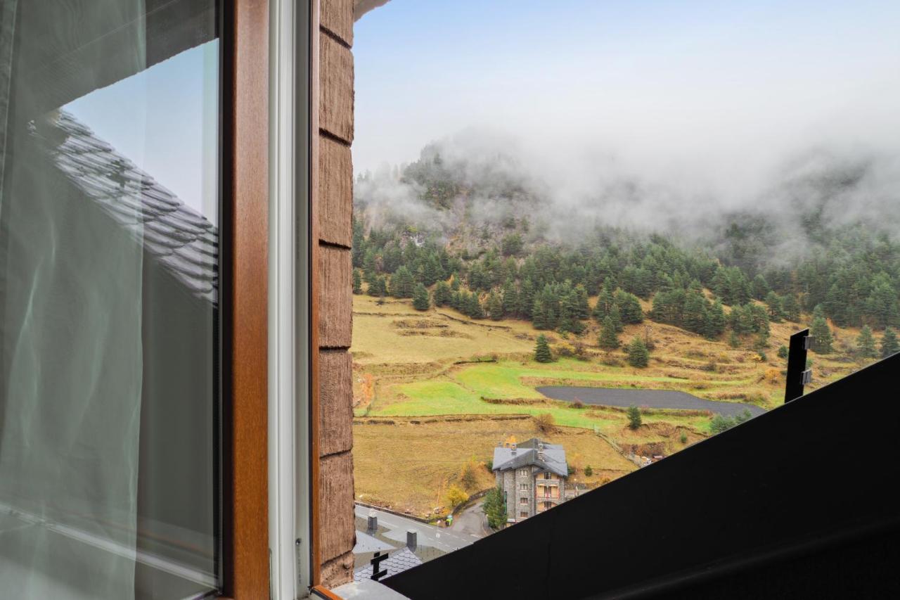 Comfortable Studio With Mountain View In Arinsal 40 M² + Ski Storage Экстерьер фото