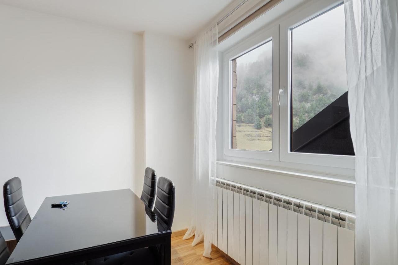 Comfortable Studio With Mountain View In Arinsal 40 M² + Ski Storage Экстерьер фото