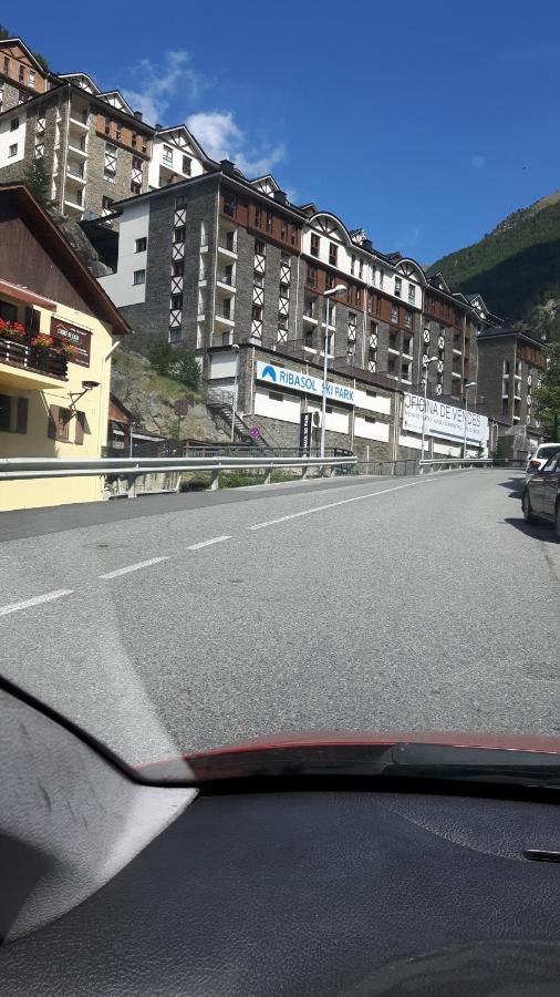 Comfortable Studio With Mountain View In Arinsal 40 M² + Ski Storage Экстерьер фото