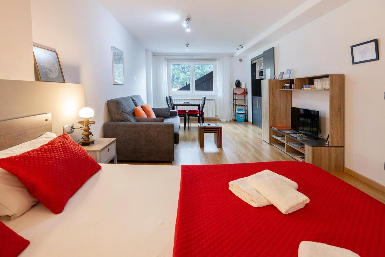 Comfortable Studio With Mountain View In Arinsal 40 M² + Ski Storage Экстерьер фото